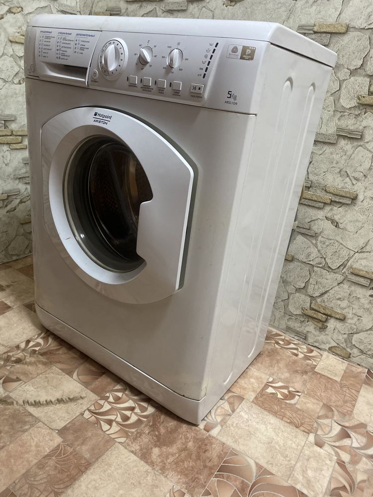 Продам стиральную машину
