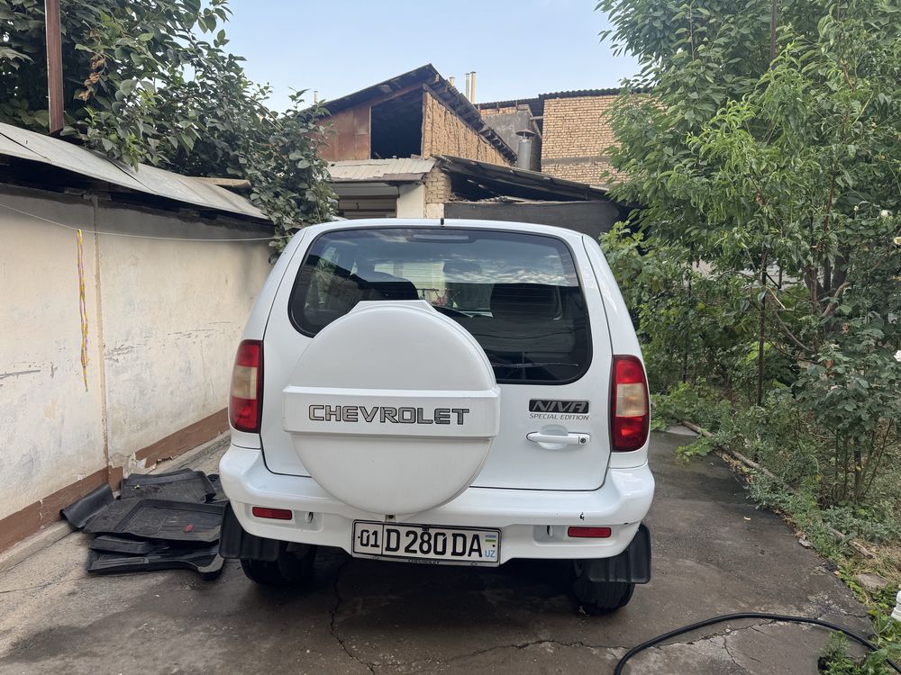 Chevrolet Niva, 2008.