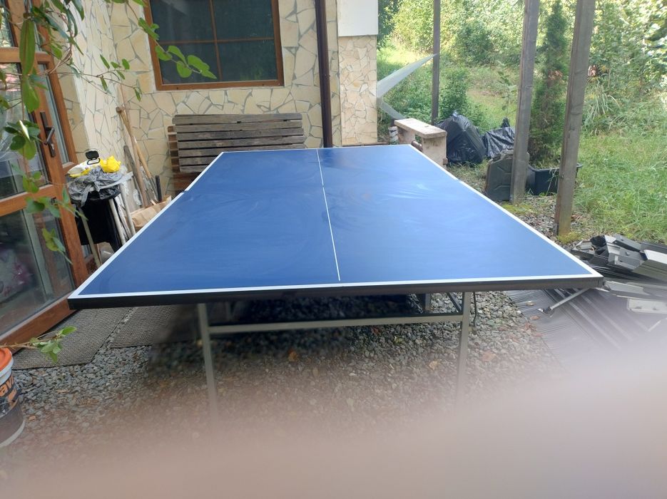 Masa de tenis aproape noua