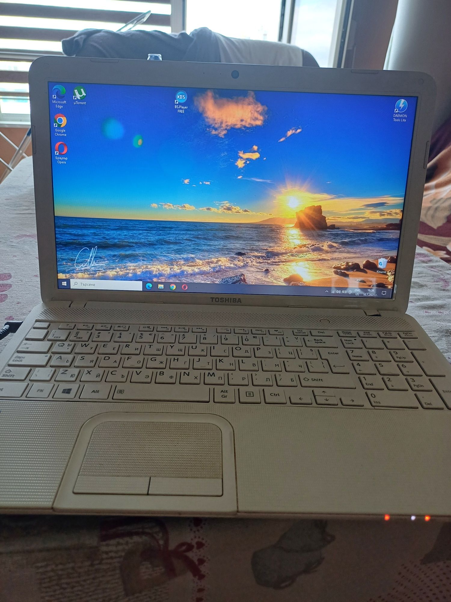 Лаптоп Toshiba Satellite C855