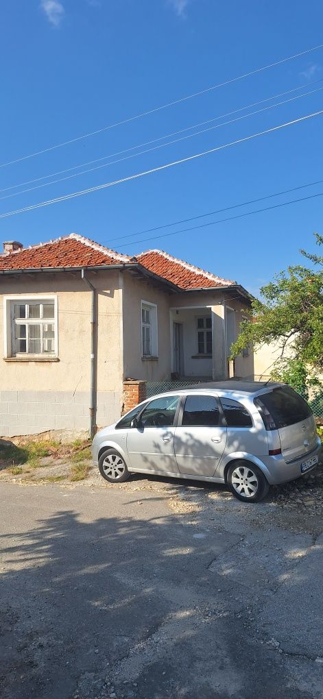 къща в с.Добростан