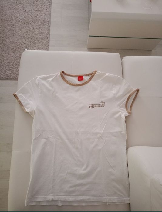 Vând tricou S Oliver,in stare buna, mărimea M.