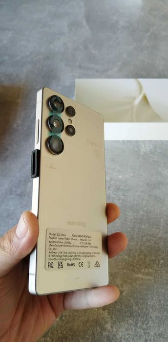 Telefon s25 nou .