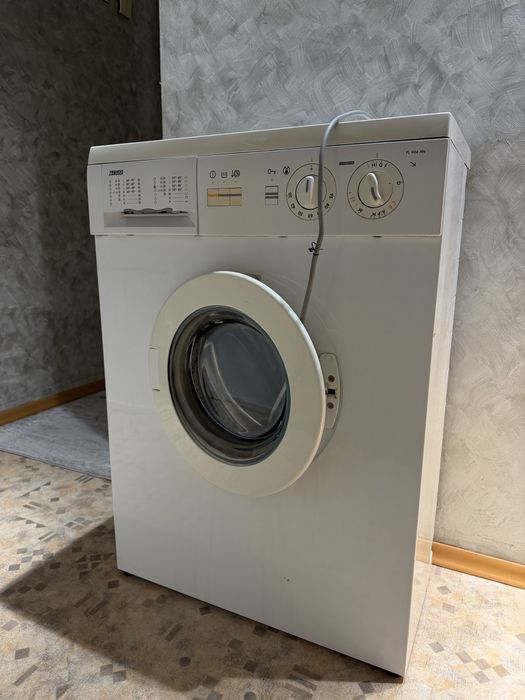 Стиральная машина Zanussi