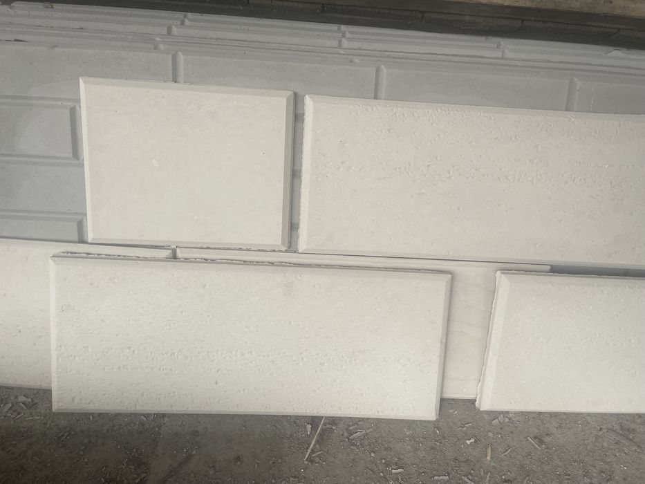 Placi pentru gard din beton