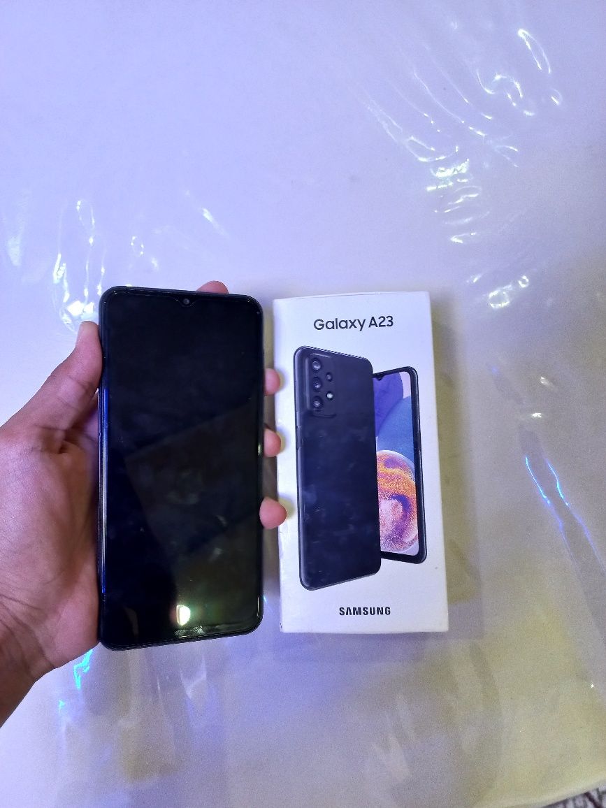 A 23  samsung   .