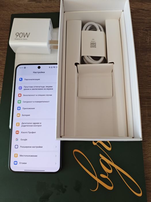 Чисто нов  Xiaomi 15  16RAM/512GB 5G Black глобална верс