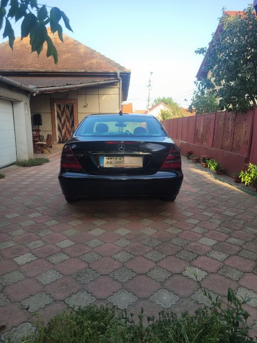 Mercedes E200 CDI W211