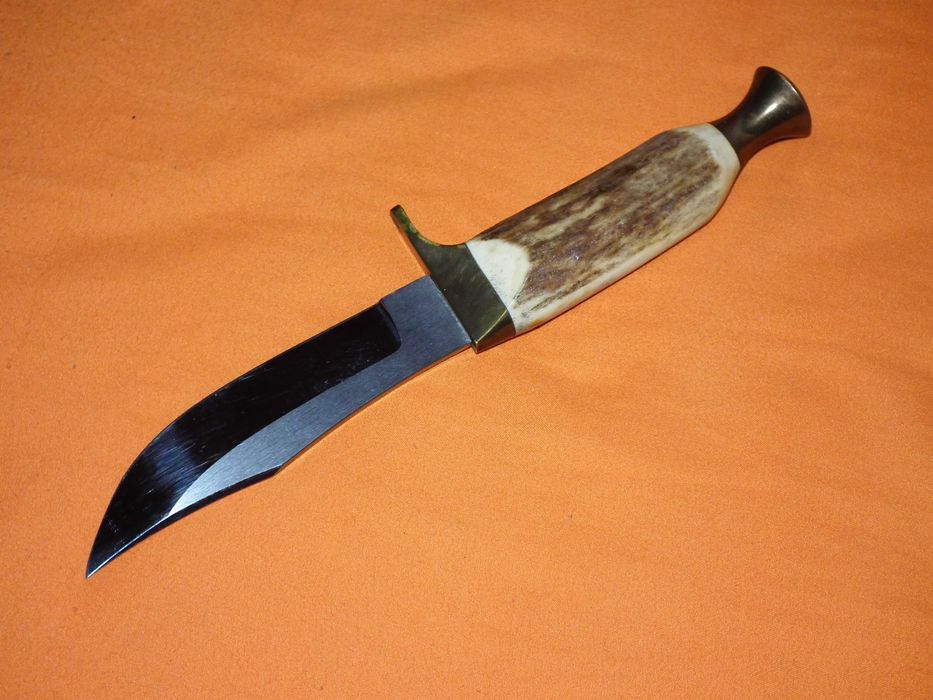 Cutit de vánátoare maghiar