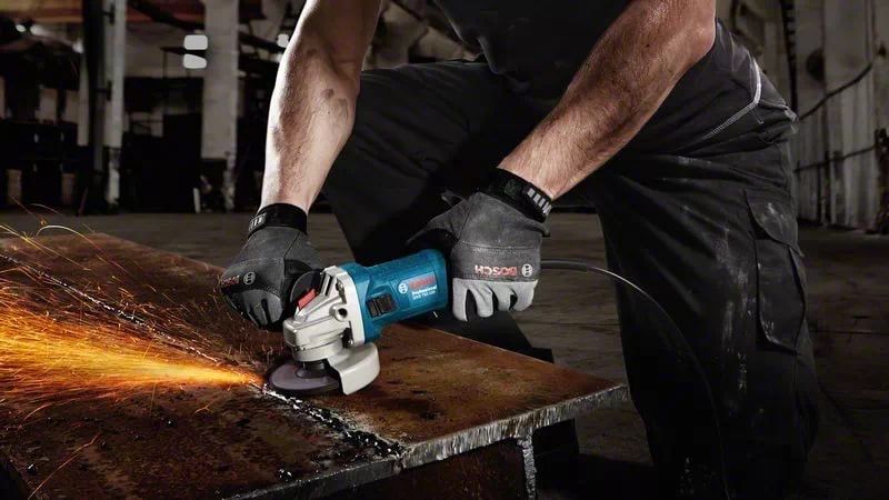 Угловая шлифмашина Bosch Professional GWS 750 S