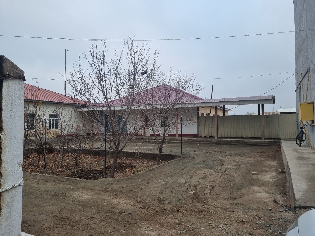 Балница йулинда 909кв нотурар бино