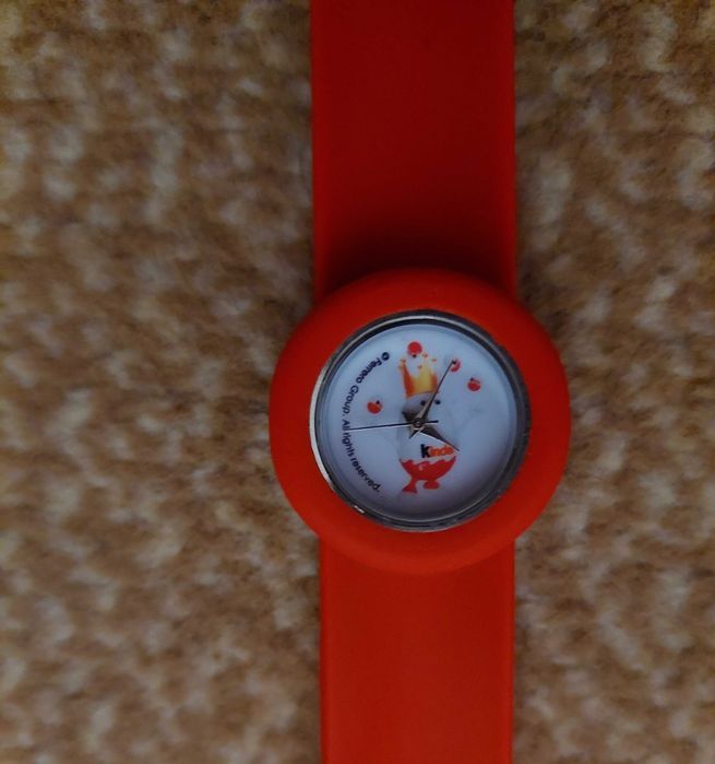 Нов Детски силиконов  часовник Kinder