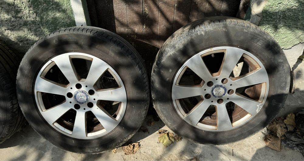 4 бр оригинални джанти 5х112 16ки с летни гуми  Mercedes W204