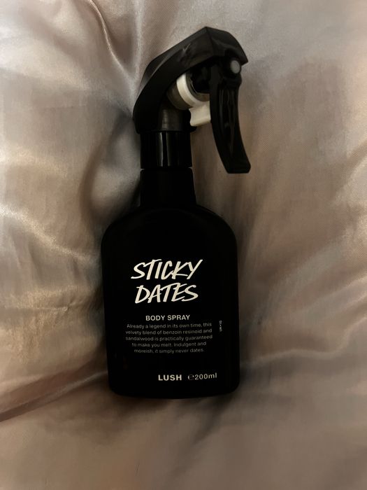 Спрей за тяло- Sticky dates Lush