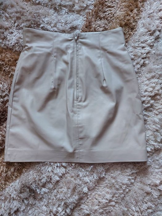 Fustă crem piele H&M 38