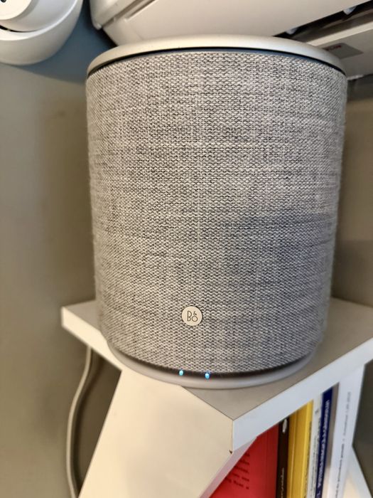 Boxa Bang & Olufsen M5 premium in stare 9,5/10, cutie