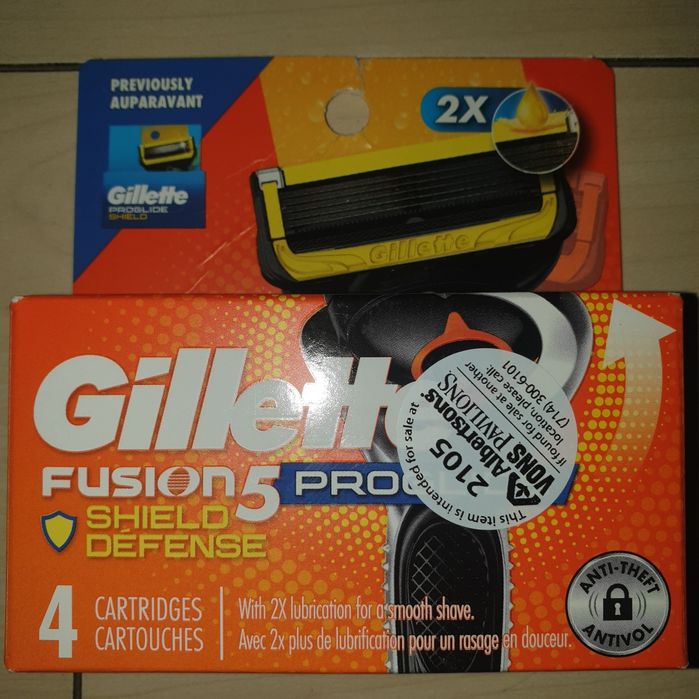 Set 4  Rezerve Gillette USA  proglide  Shield (Prosshield )
Este  Gill