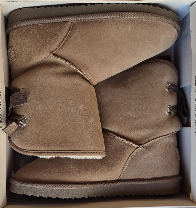 Vand ghete piele naturala tip UGG - Esprit