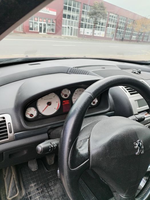 Vând Peugeot cu carte service,AC,turbina și distrib, turbina,schimbate