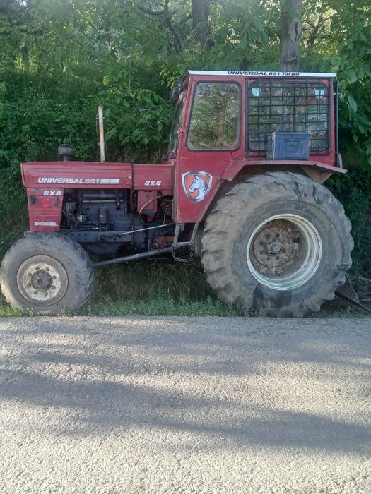 Tractor echipat forestier de vânzare sau schimb