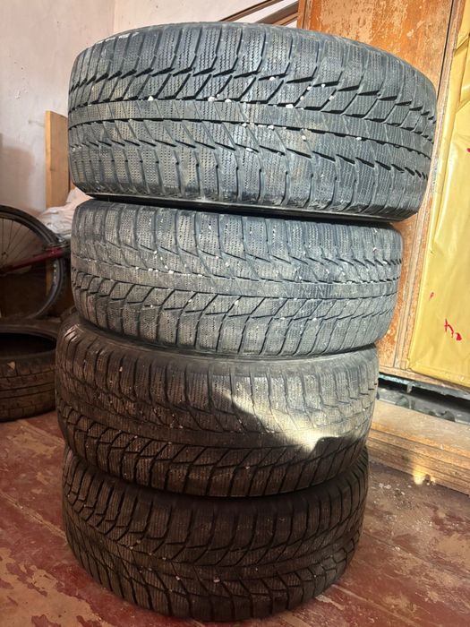 Автошина для машины