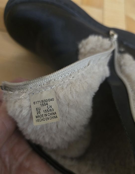 Ботуше Zara 25 номер,Апрески chicco 24  номер