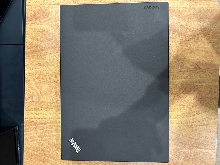 Като нов! Лаптоп Lenovo ThinkPad Т460 i5/8GB/256GB с 3 мес. гаранция!