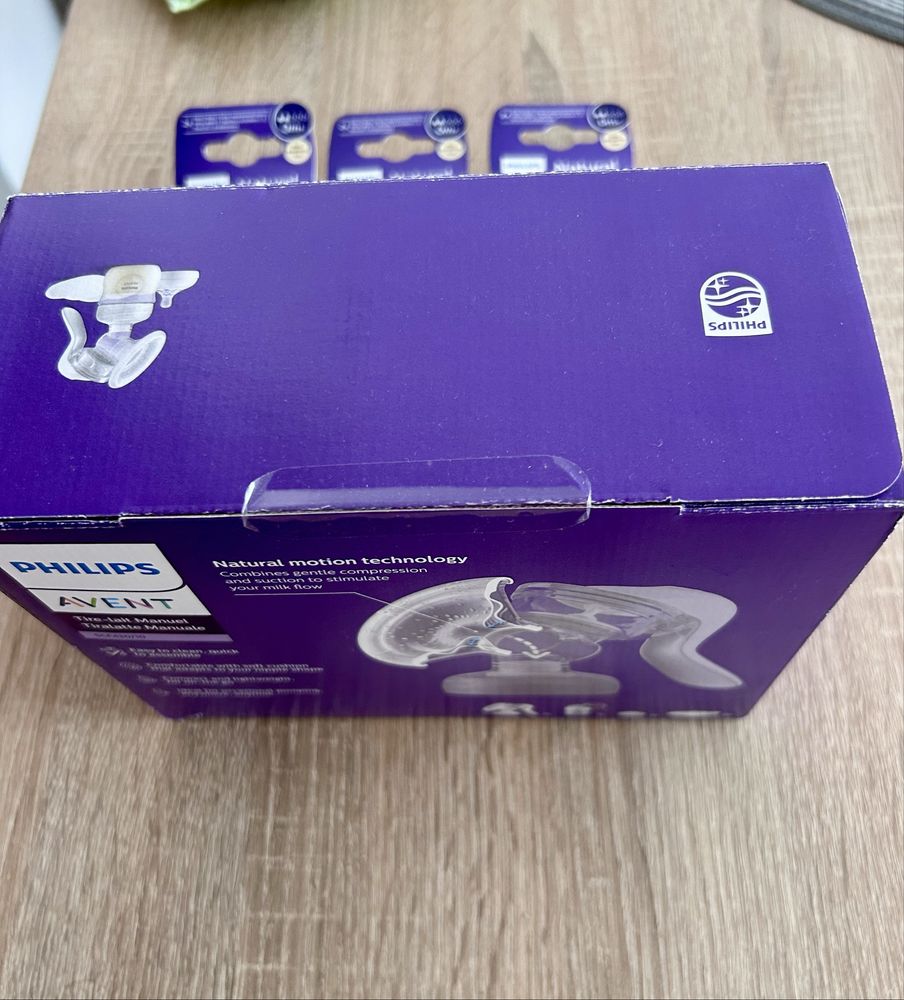 Ръчна помпа Philips Avent + подарък