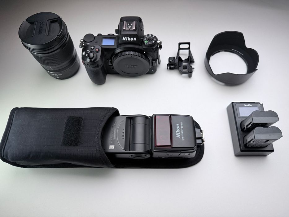 Nikon Z6 II + Nikkor 24-70mm f/4S + Nikon SB 600 + Smallrig EN-EL15