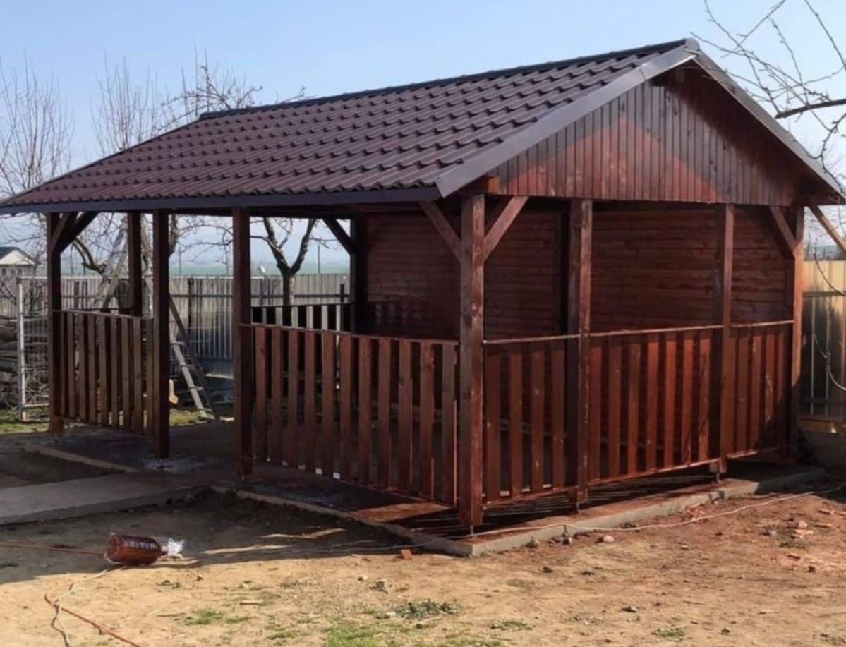 Executăm foișoare din lemn, modele personalizate după cerințele clienț