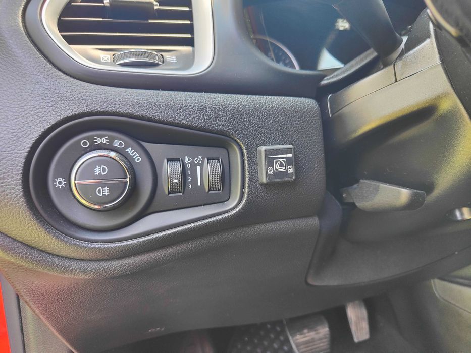 JEEP RENEGADE 1.4T 4x4 LIMITED 170 CP + GPL Automata 9 trepte
