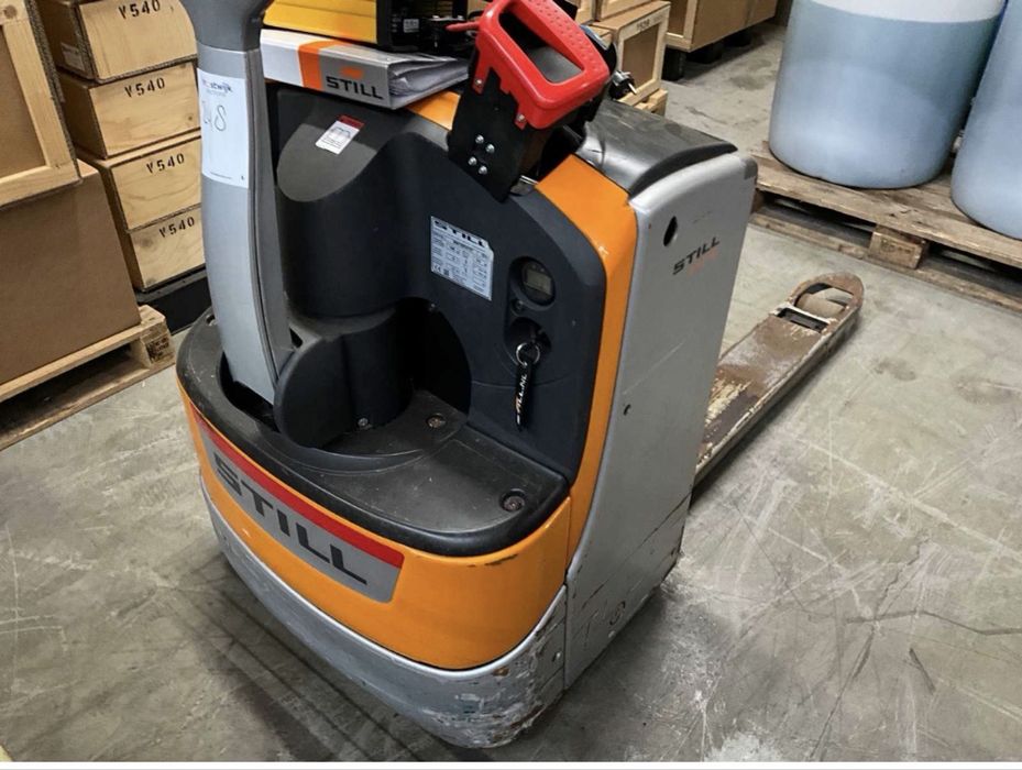 Transpalet Stil EXU 16, Transpalet Jungheinrich stacker cu catarg