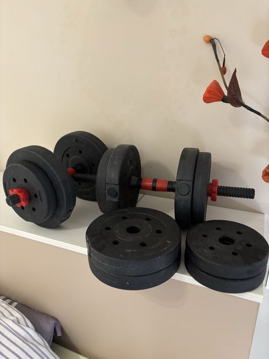 Продавам дъмбели нови 40 кг