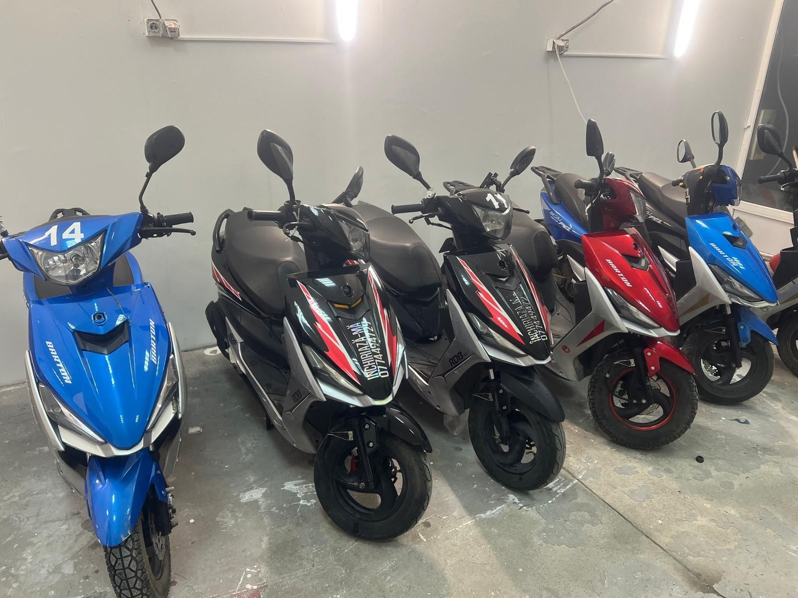 Închiriez Scutere / Scooter For Rent