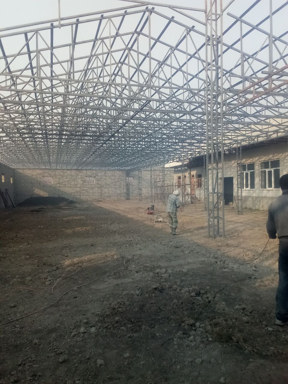 Biz sizlar uchun xar xil turdagi tom naves katta binolardi ustunsiz yo