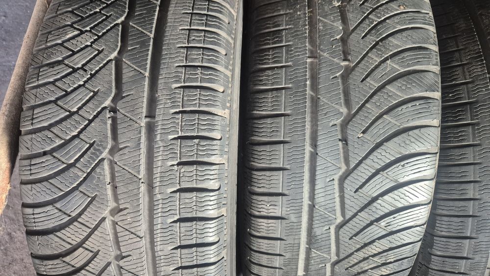 235 55 17 4бр зимни гуми дот 15 6мм граифер без лепенки