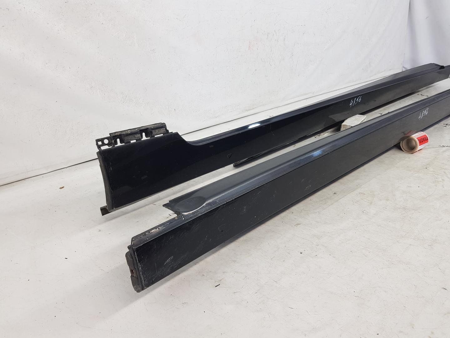 Set prag stanga dreapta VW Passat B8 dupa 2015