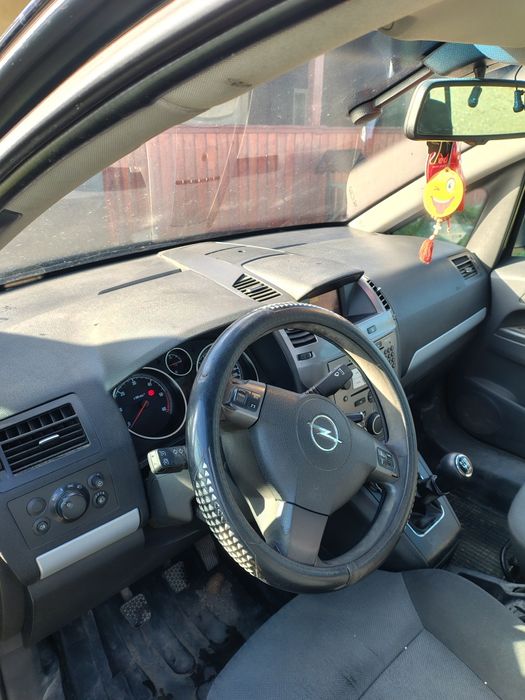Vând Opel Zafira 2006