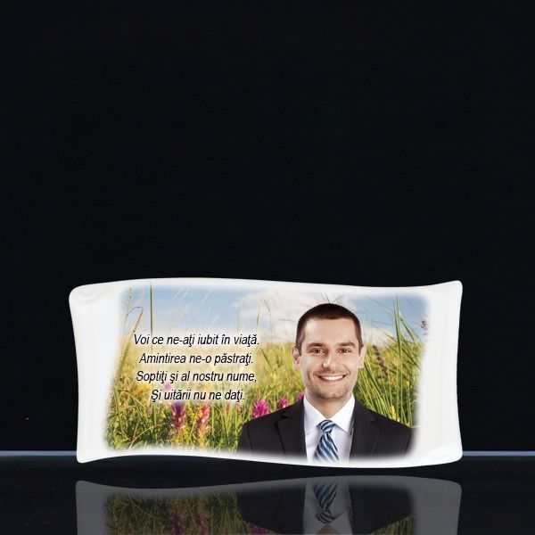 Ceramica funerara in amintirea celor dragi.