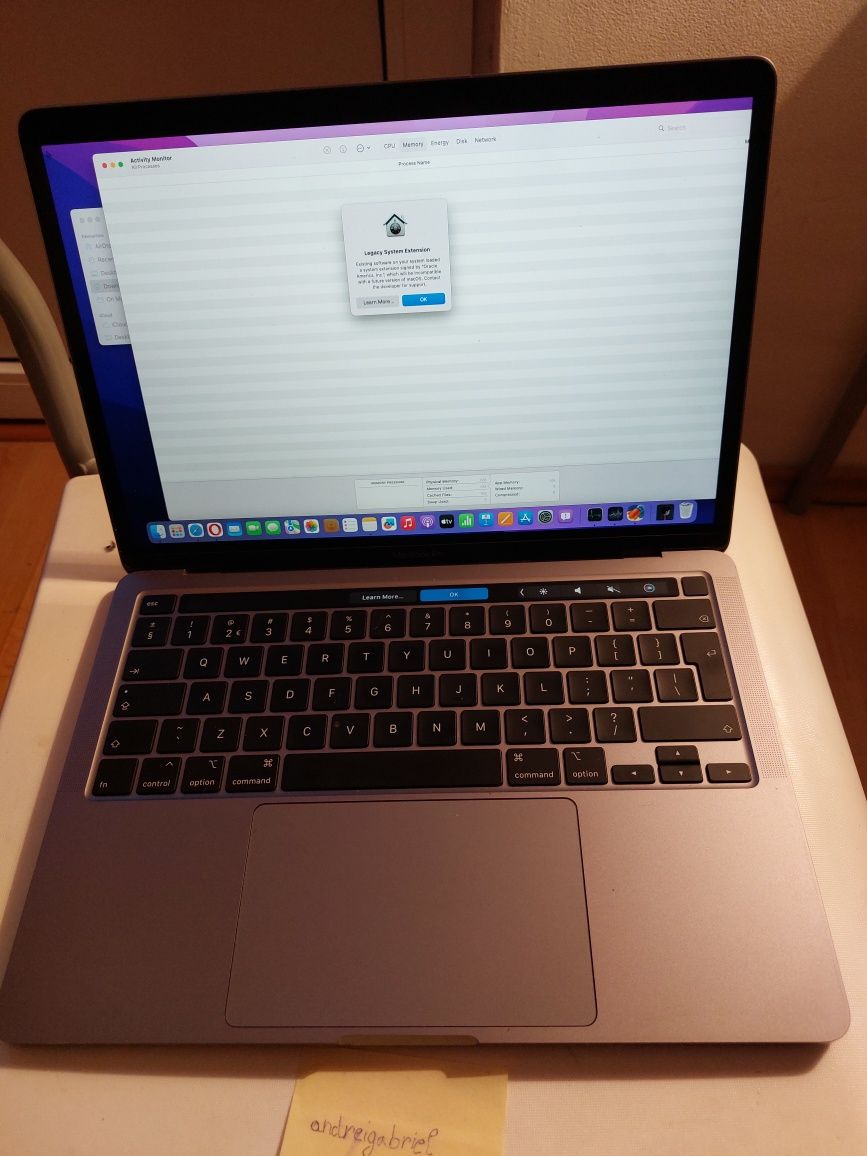 MacBook Pro 13 2020 i7 16GB ram 500GBNvme IntelIris XE 2GB