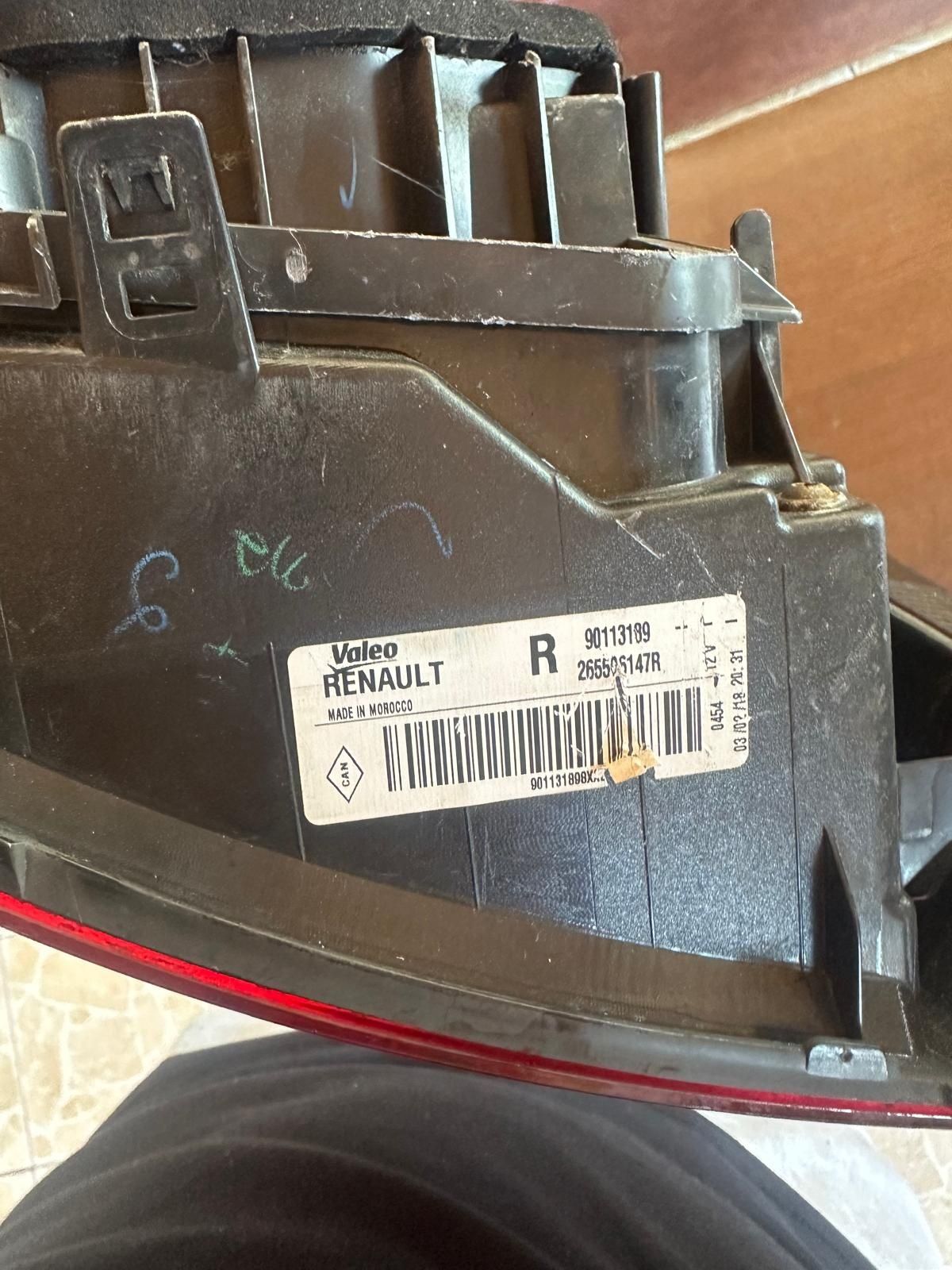 Vând lampi spate dacia sandero 
.