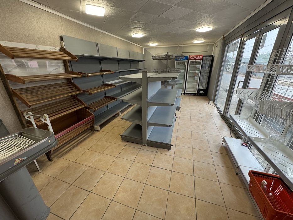 Сдам в аренду магазин помещение