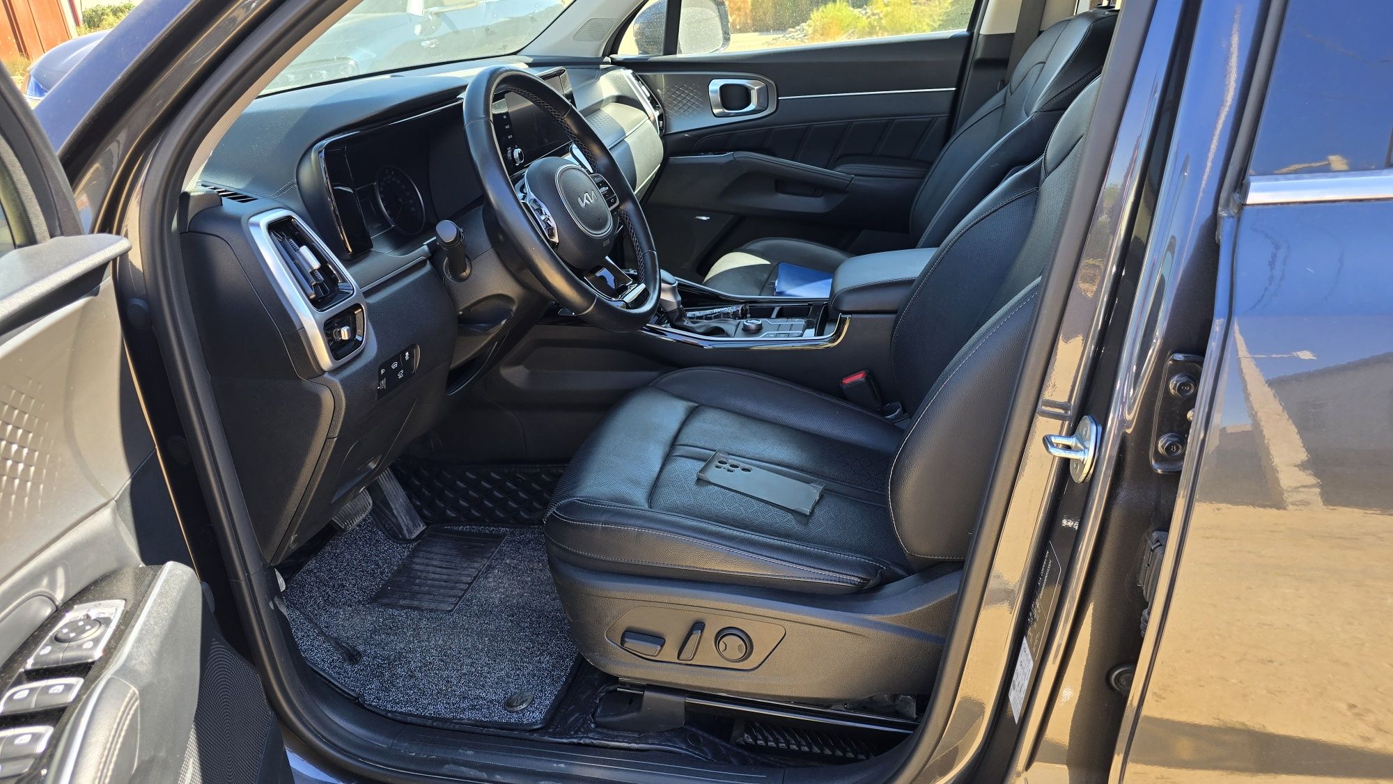Kia Sorento 2.5 AT • 2022 г. • пробег 33 800 км • сост. идеал• 7 мест
