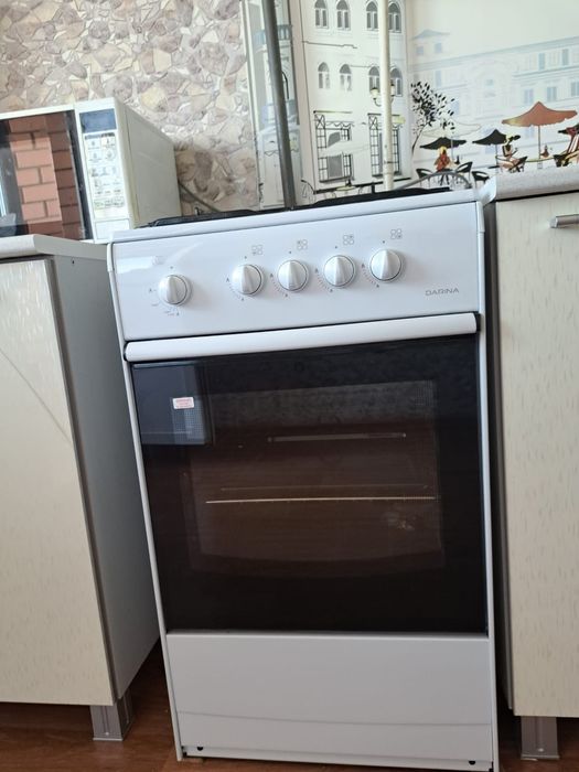 Продам газовую плиту