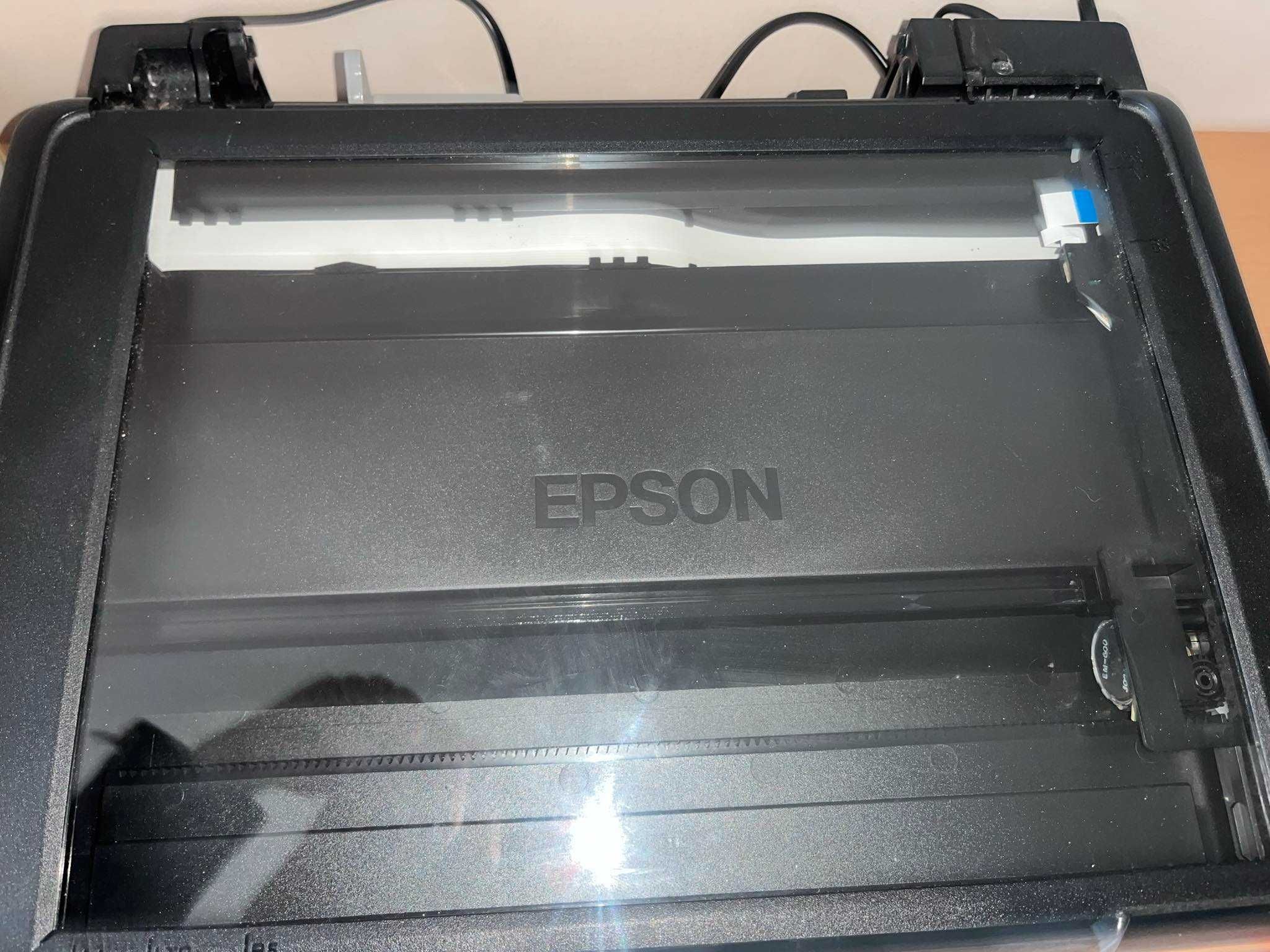 Мултифункционален многоцветен принтер EPSON C642N