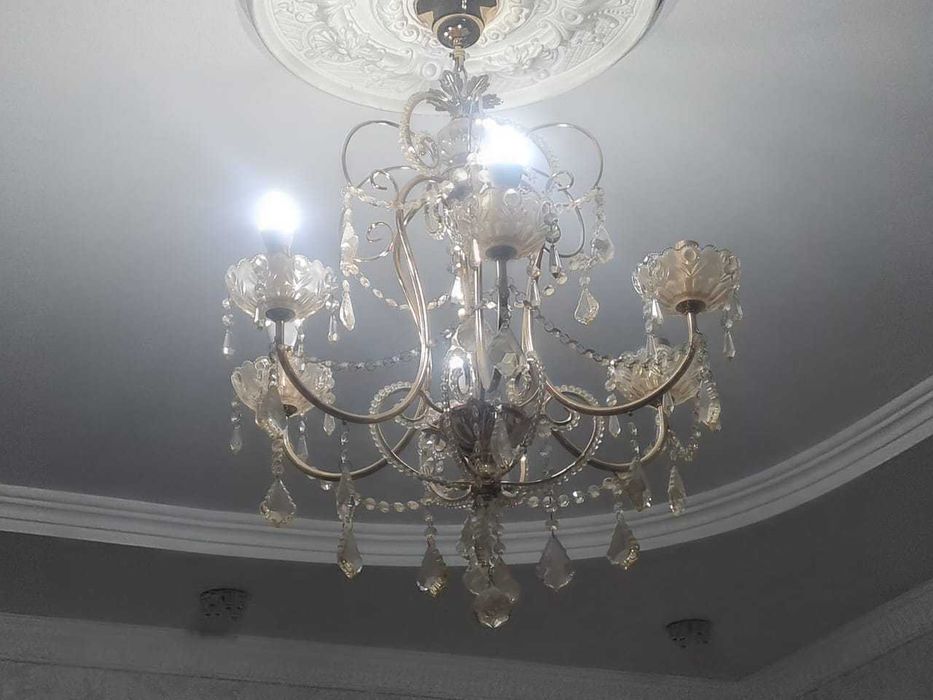 Продается Диск на К5,Двери,Люстры