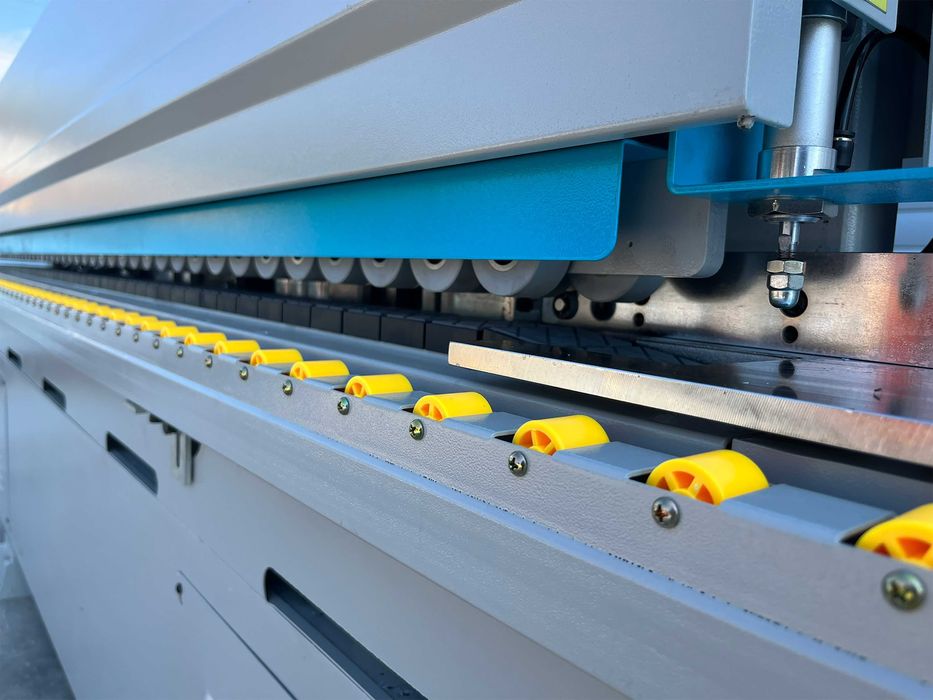 Автоматична кантираща машина (Употребявана, в отлично състояние)