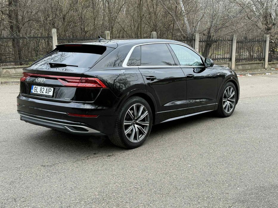 Audi Q8 55 TFSI Hybrid /electric /benzina 2022