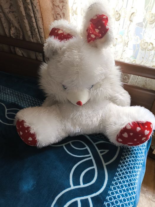 Продам игрушку зайчик