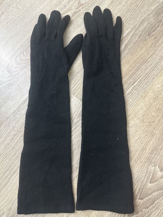 Черные длинный перчатки